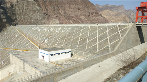 PTN材料應用于積石峽水電站泄水建筑物伸縮縫修復